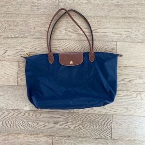 Longchamp Medium Tote Bag / Le Pliage Original